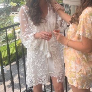 Le Rose Maya Lace Robe